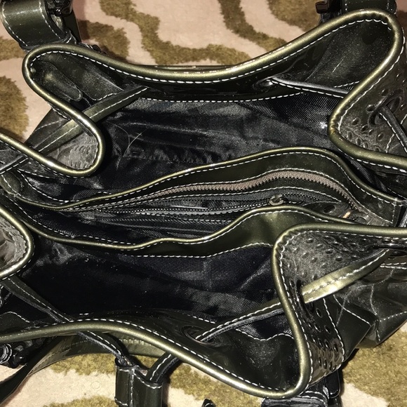 BURBERRY quilted bag with studs. AUTHENTIC - Picture 3 of 8